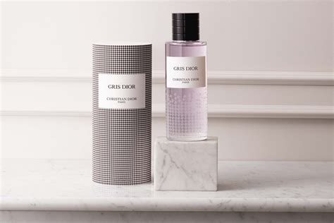 gris dior 香水|Gris Dior 香薰：New Look千鳥格珍藏版 .